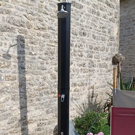 בית נופש Honeysuckle At De La Vienne